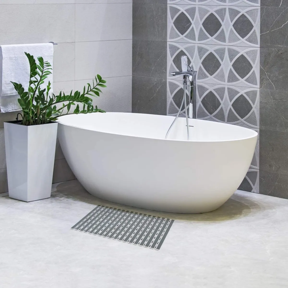 Non Slip, Anti Mould Fast Drying Bathroom Floor Mat, 62x40cm